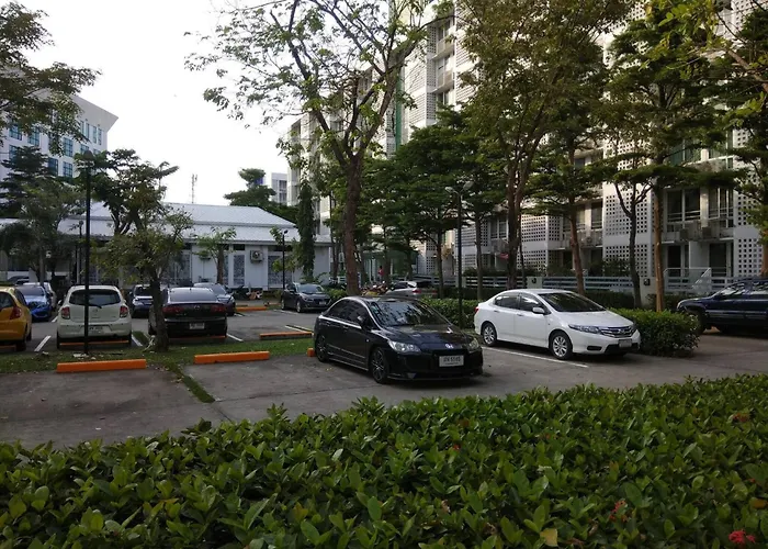 Savi Super Deluxe 2 Nr Bkk Hospital Holiday home
