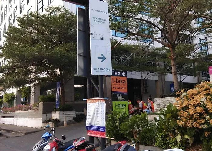 Savi Super Deluxe 2 Nr Bkk Hospital